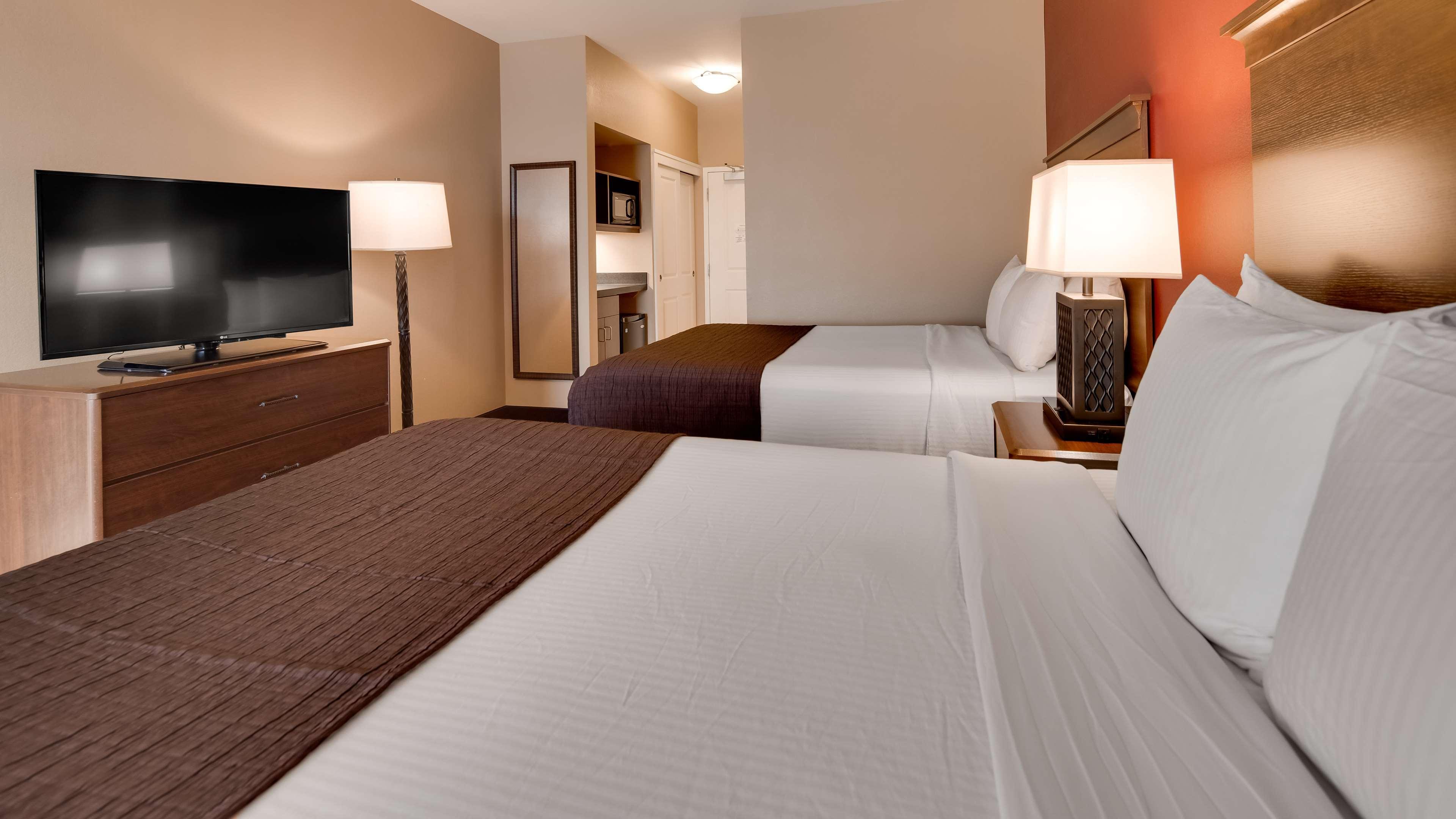 Best Western Plus Chalmette Hotel Exterior photo
