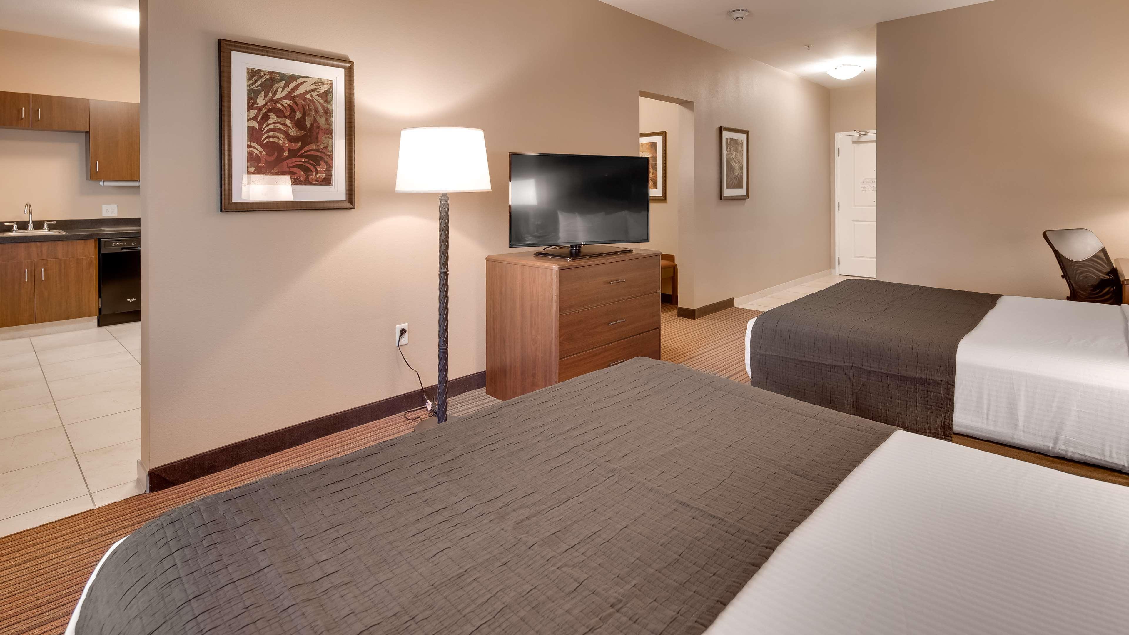Best Western Plus Chalmette Hotel Exterior photo
