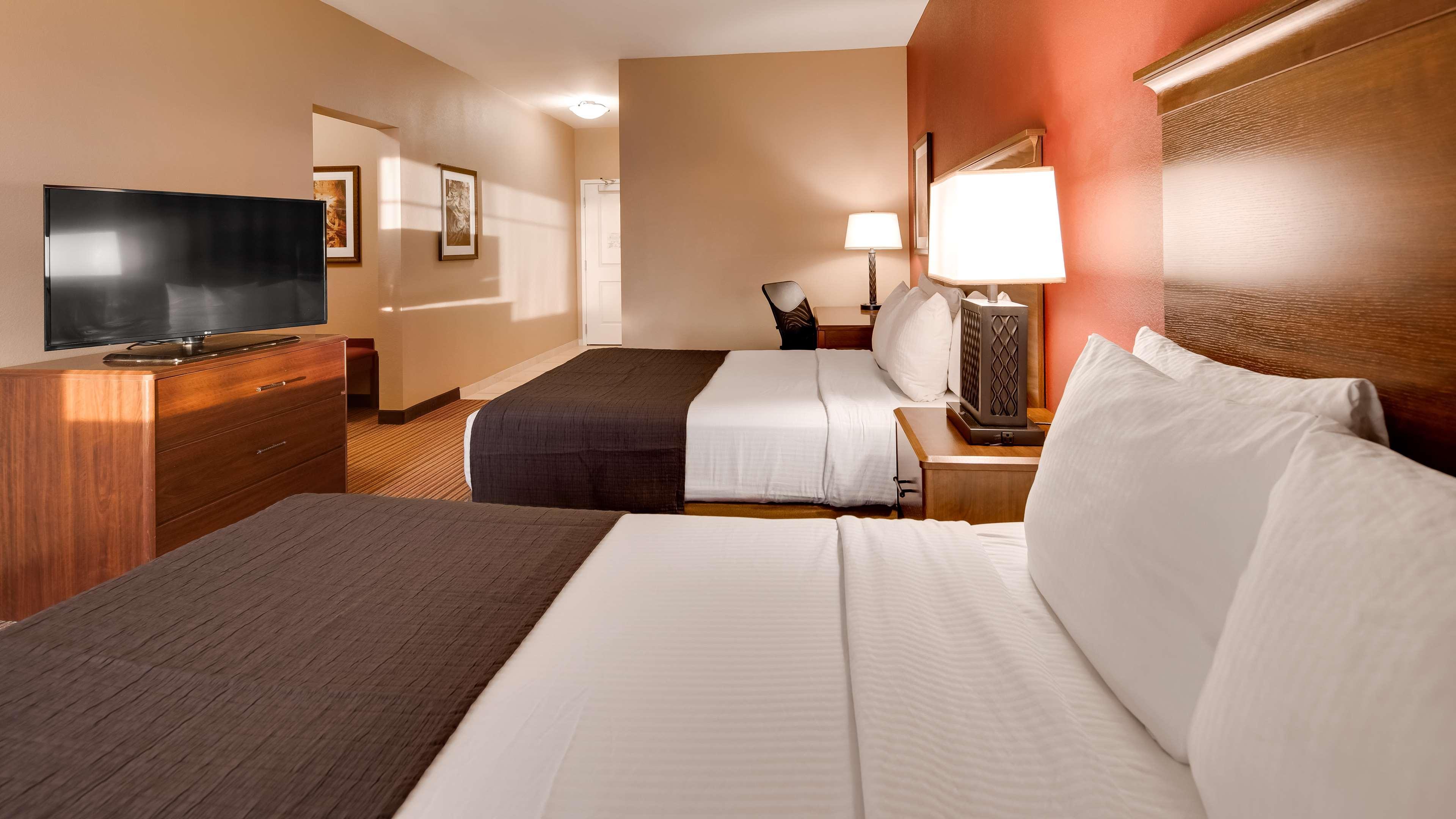 Best Western Plus Chalmette Hotel Exterior photo