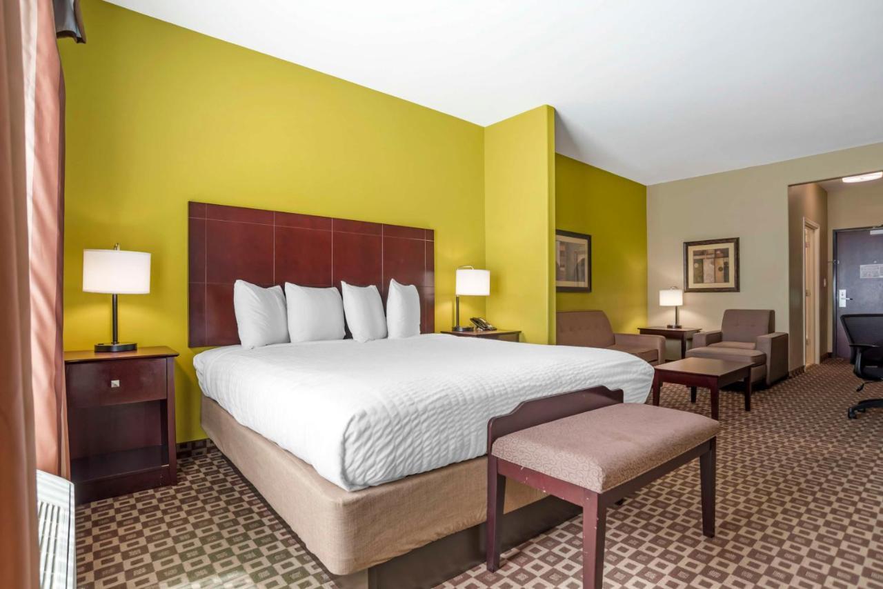 Best Western Plus Chalmette Hotel Exterior photo