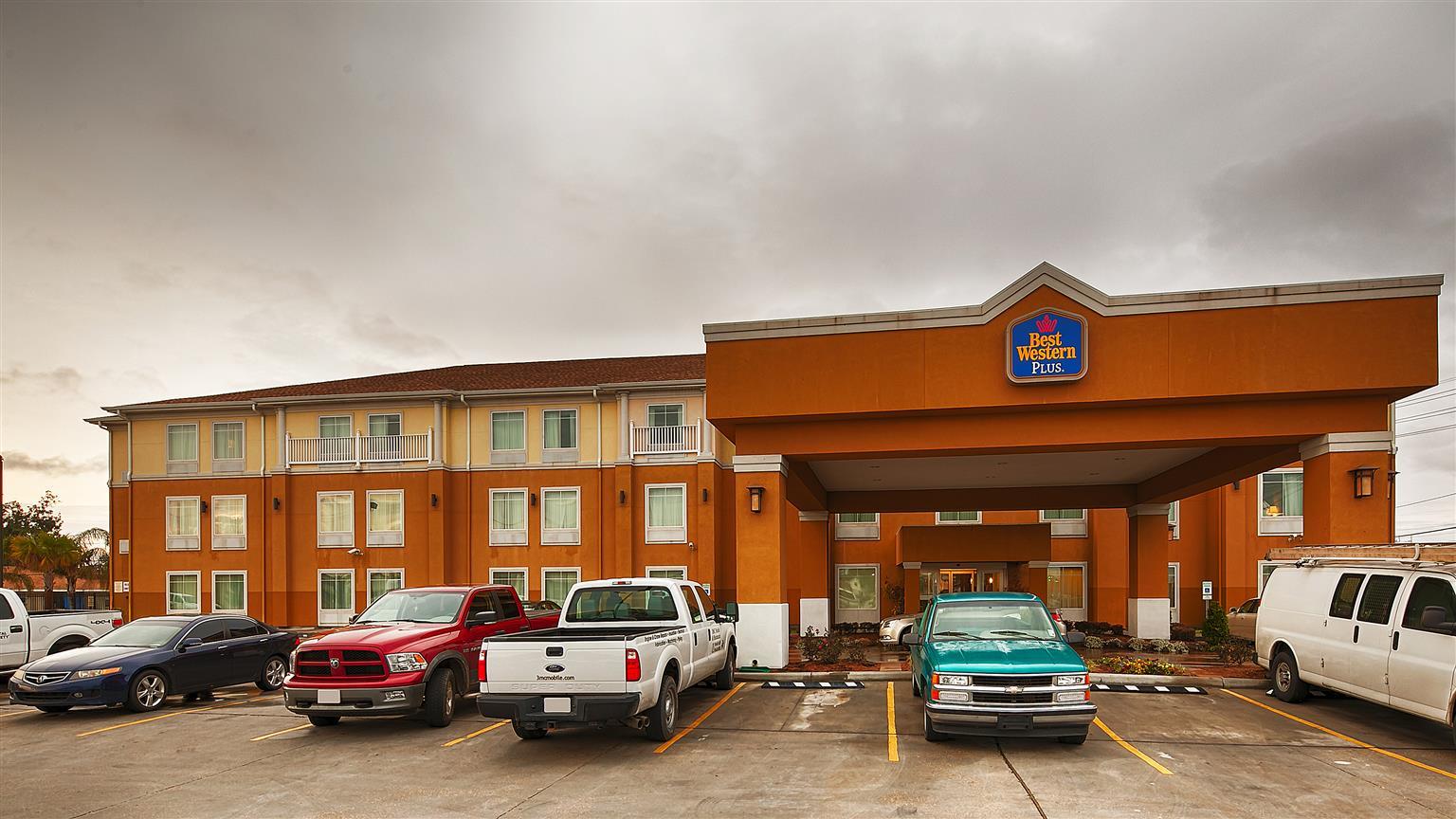 Best Western Plus Chalmette Hotel Exterior photo